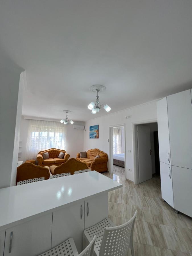 Leo Apartament Дуррес Экстерьер фото