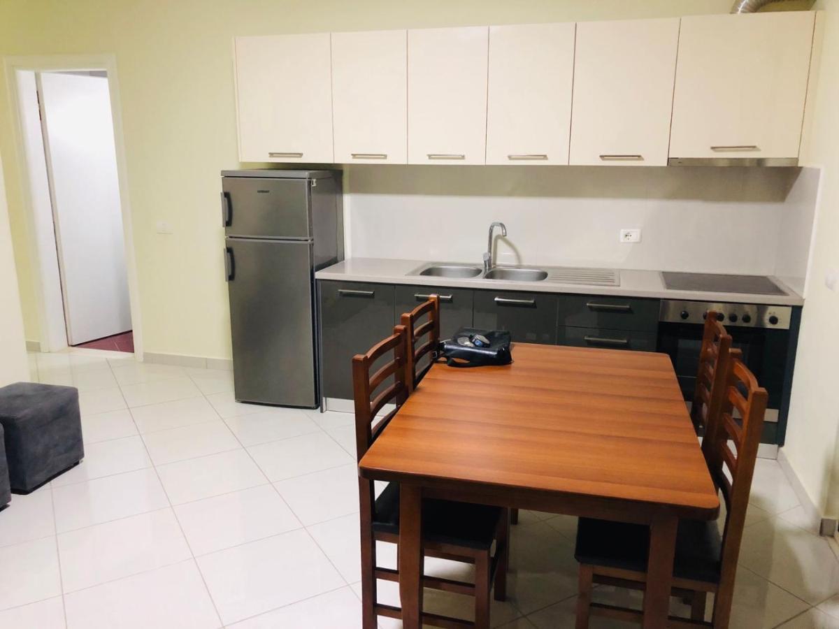 Leo Apartament Дуррес Экстерьер фото