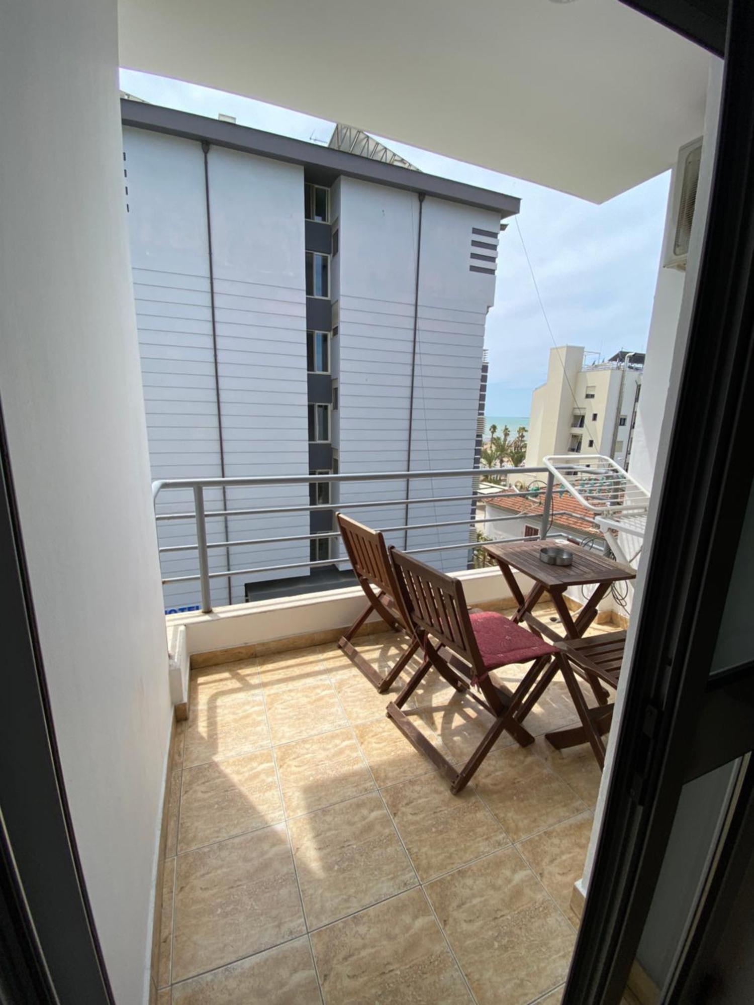 Leo Apartament Дуррес Экстерьер фото