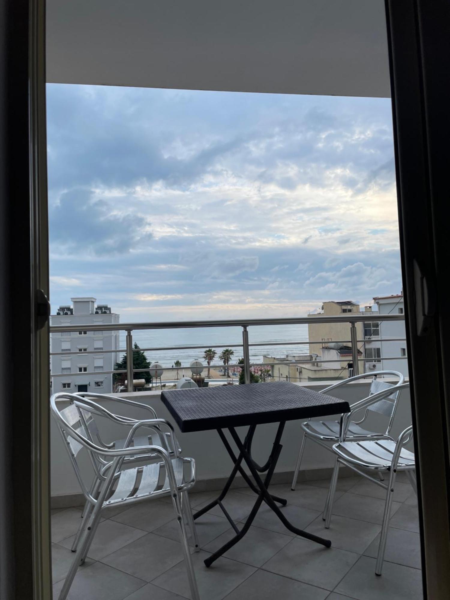 Leo Apartament Дуррес Экстерьер фото